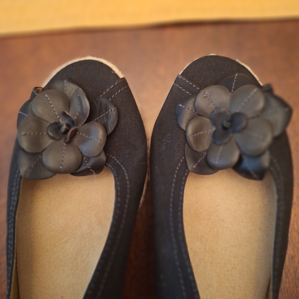 Softspots Black Espadrilles Canvas Sling Back Style 7.5 CUTE! - Picture 10 of 16